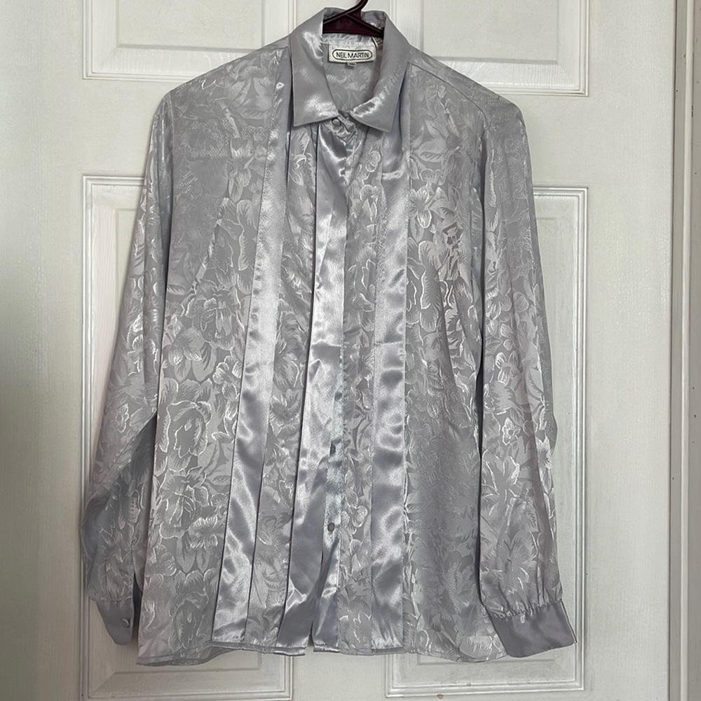 VINTAGE Neil Martin vintage silver floral long sleeve buttom down blouse size 10